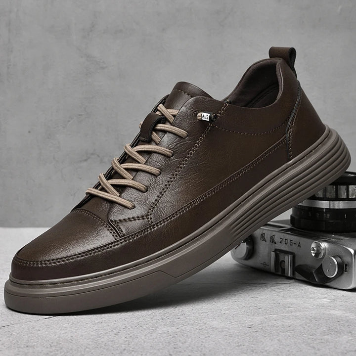 Aristo Oxford Shoes, genuine leather low-top sneakers with bold laces and cushioned rubber sole, ideal for casual or formal wear.