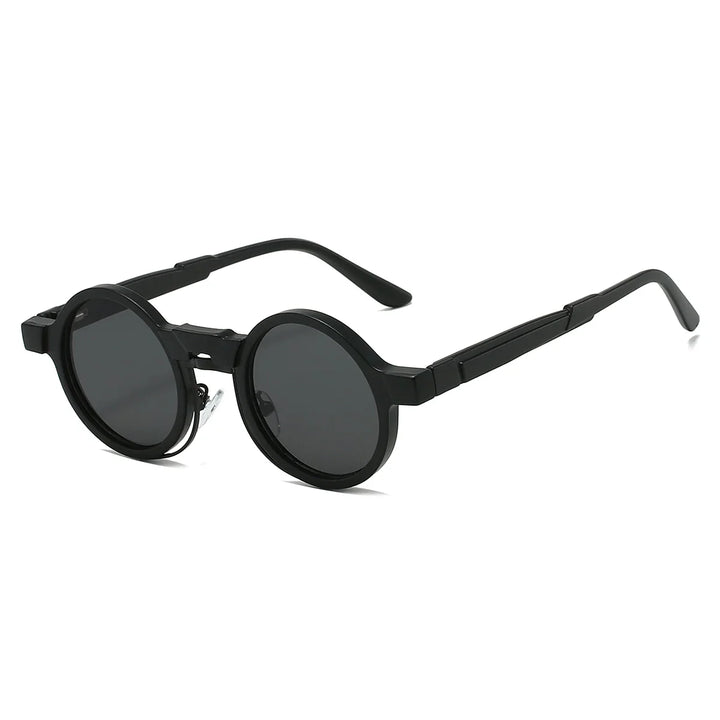 Astor Vintage Shades: black round sunglasses with UV400 protection, lightweight design and adjustable nose pads.
