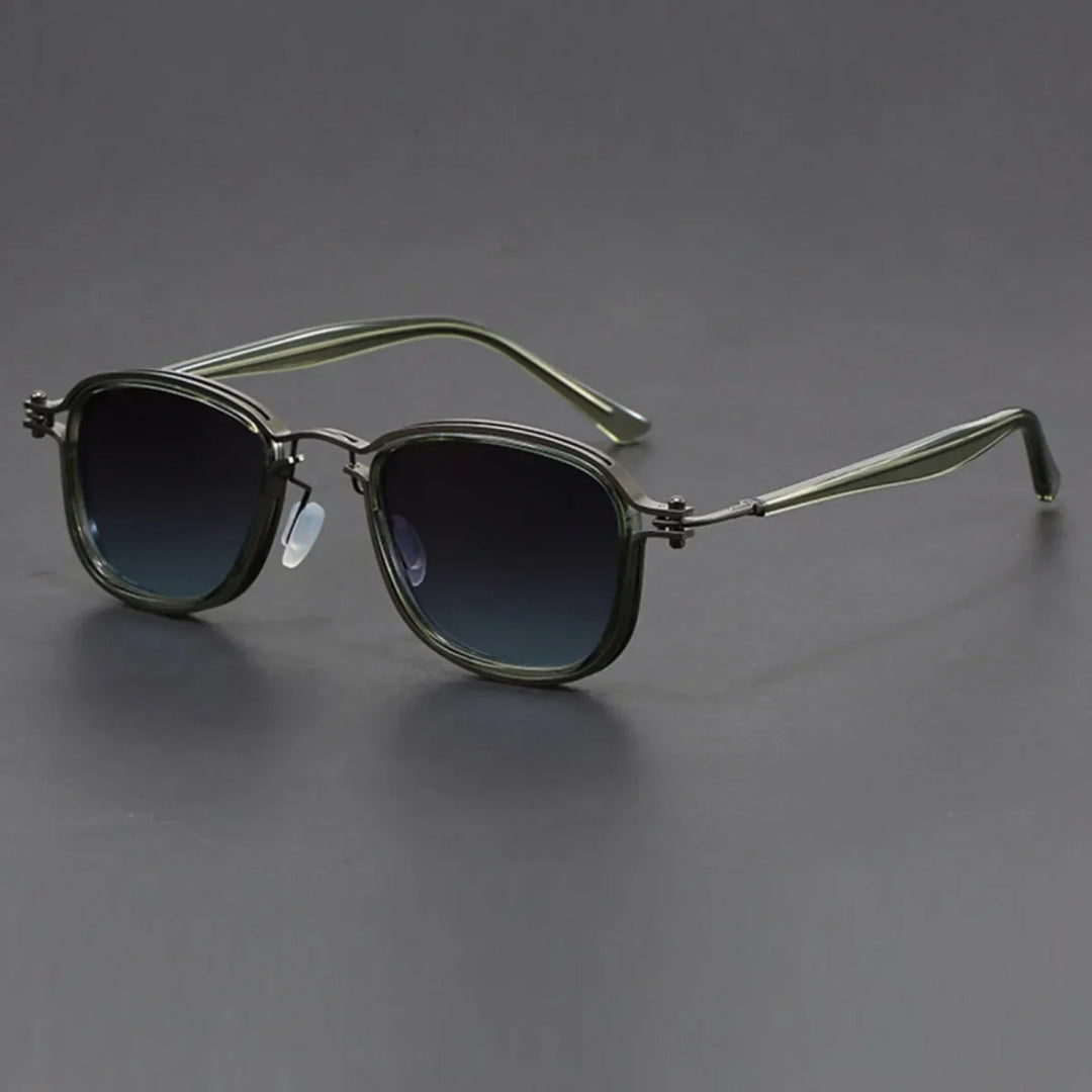 Chimera round frame sunglasses featuring a retro design with glare-blocking lenses and ergonomic comfort for all-day wear.