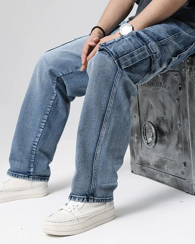 Ryder Washed Cargo Jeans featuring heavyweight cotton, oversized pockets, and a relaxed wide-leg fit.