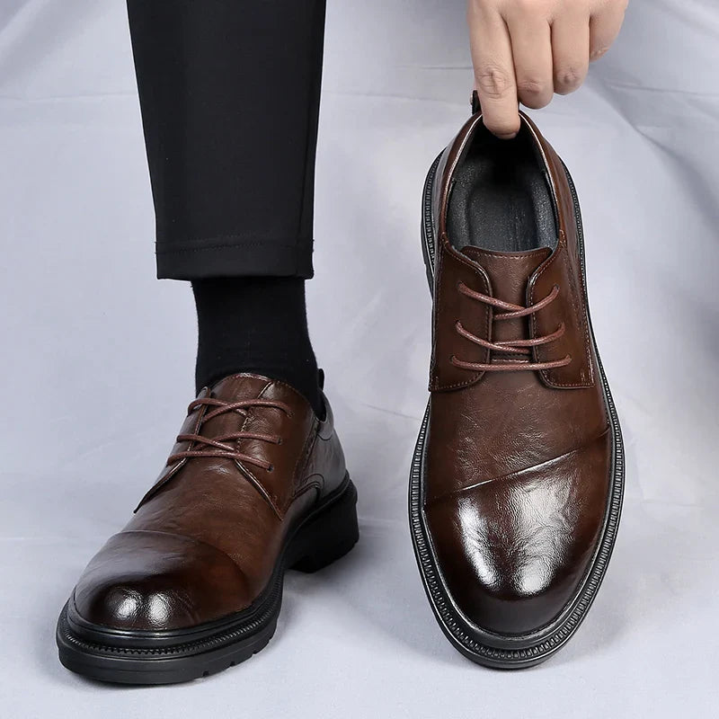 Soren genuine leather shoes in brown, featuring lace-up design, cushioned insole, and durable rubber outsole.