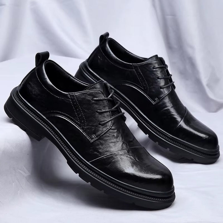 Soren Genuine Leather Shoes in black, featuring thick full-grain leather and durable rubber outsole for daily comfort.